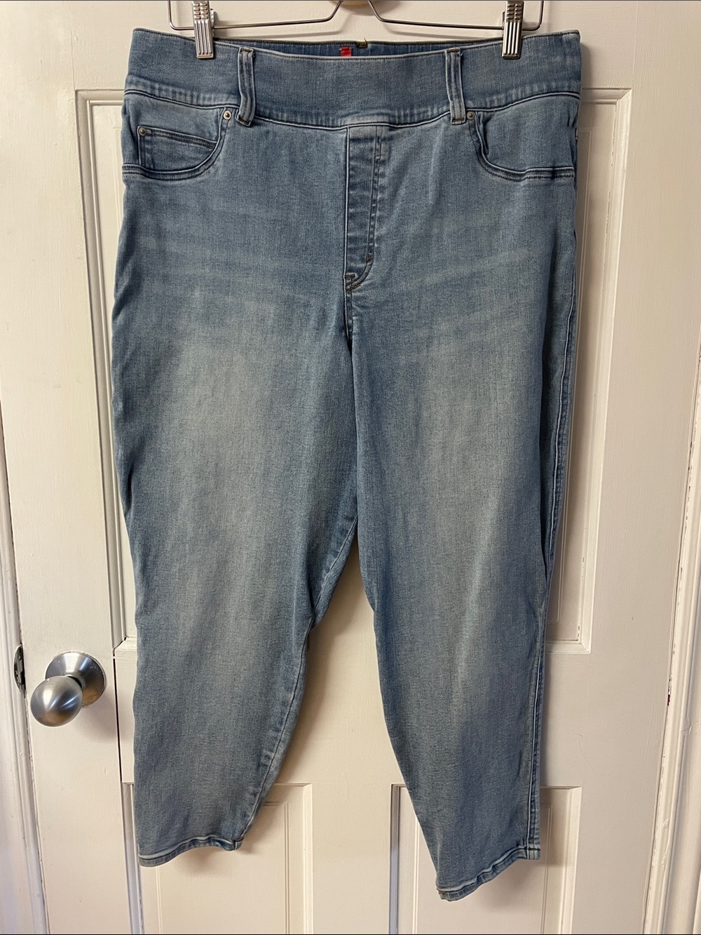 Spanx light wash pull on denim capri length jeans women’s size 2X